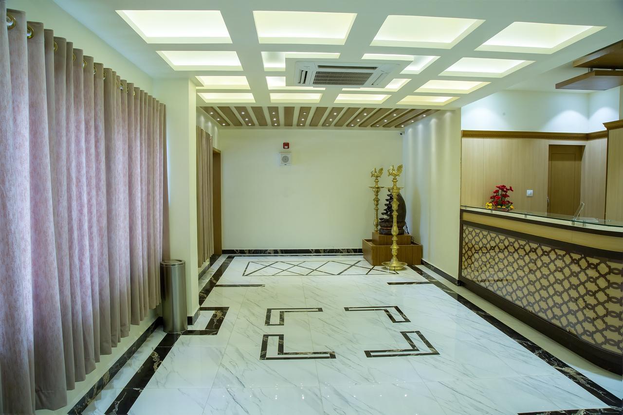 The Grand White Palace Hotel Mayiladuthurai Exterior photo