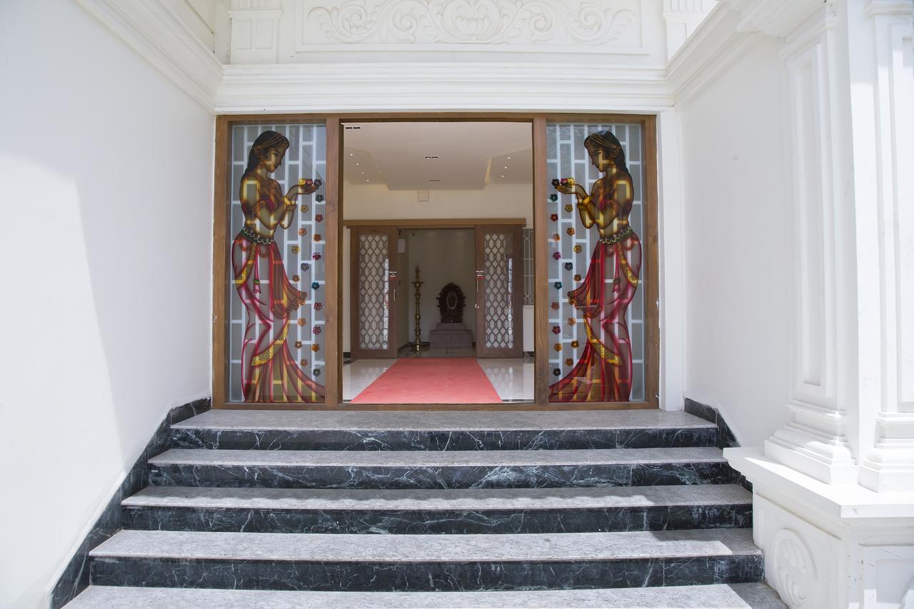 The Grand White Palace Hotel Mayiladuthurai Exterior photo